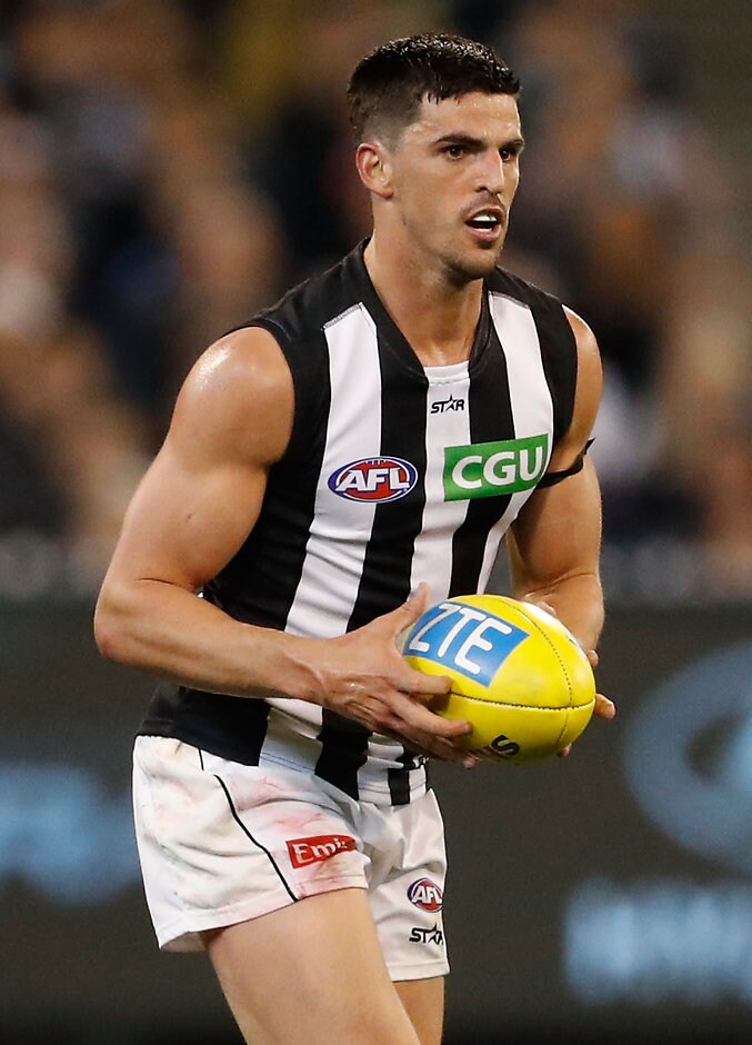 AFL 2016 Rd 15 - Carlton v Collingwood MELBOURNE, AUSTRALIA - JULY 02: Scott Pendlebury of the Magpies in action during the 2016 AFL Round 15 match between the Carlton Blues and the Collingwood Magpies at the Melbourne Cricket Ground on July 2, 2016 in Melbourne, Australia. (Photo by Adam Trafford/AFL Media)